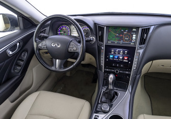 Подержанный автомобиль Infiniti Q50 2014 года (29 фото)