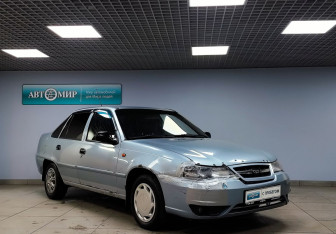 Подержанный автомобиль Daewoo Nexia Sedan 2012 года (3 фото)