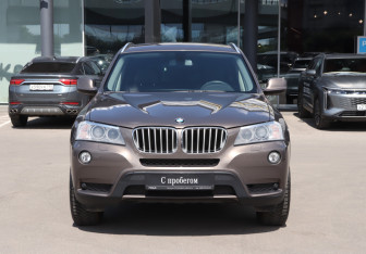 Подержанный автомобиль BMW X3 2014 года (2 фото)