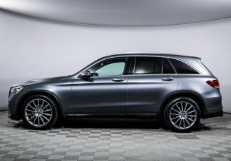 Подержанный автомобиль Mercedes-Benz GLC Coupe 2021 года (8 фото)