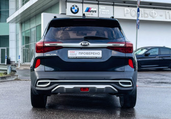 Подержанный автомобиль Kia Seltos 2020 года (6 фото)