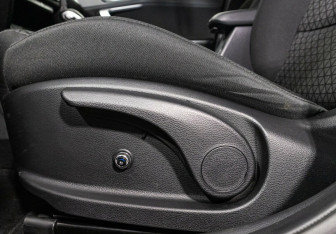 Подержанный автомобиль Kia Ceed Hatchback 2022 года (17 фото)