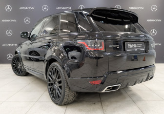 Подержанный автомобиль Land Rover Range Rover Sport 2021 года (7 фото)