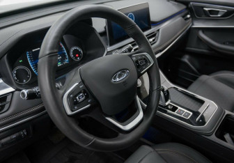 Подержанный автомобиль Chery Tiggo 8 2023 года (12 фото)