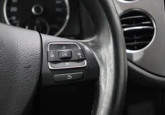 Подержанный автомобиль Volkswagen Tiguan 2011 года (18 фото)