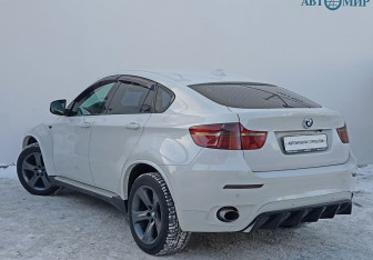 Подержанный автомобиль BMW X6 2012 года (7 фото)