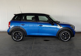 Подержанный автомобиль MINI Countryman 2010 года (7 фото)