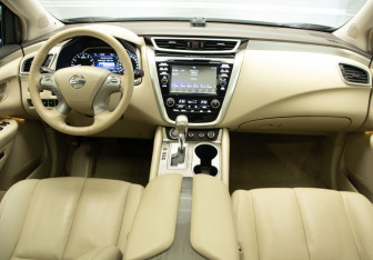 Подержанный автомобиль Nissan Murano Suv 2017 года (8 фото)