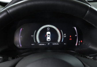 Подержанный автомобиль Haval F7x 2023 года (11 фото)