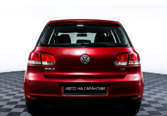 Подержанный автомобиль Volkswagen Golf Hatchback 2011 года (6 фото)