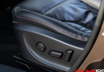 Подержанный автомобиль Haval H6 2018 года (12 фото)