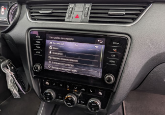 Подержанный автомобиль Skoda Octavia Liftback 2017 года (28 фото)
