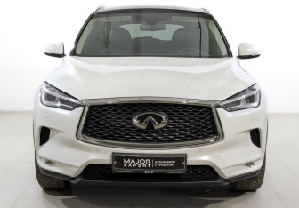 Подержанный автомобиль Infiniti QX50 2018 года (2 фото)