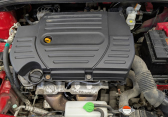 Подержанный автомобиль Suzuki SX4 Hatchback 2012 года (9 фото)