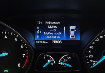 Подержанный автомобиль Ford Focus Wagon 2016 года (16 фото)