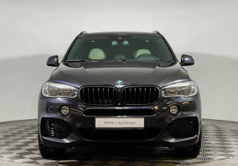 Подержанный автомобиль BMW X5 2016 года (9 фото)