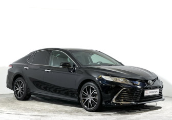 Подержанный автомобиль Toyota Camry Sedan 2021 года (3 фото)