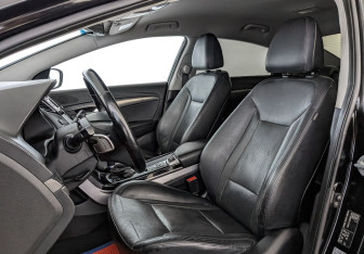 Подержанный автомобиль Hyundai i40 Sedan 2014 года (20 фото)