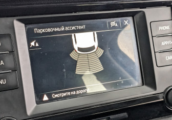 Подержанный автомобиль Skoda Karoq 2020 года (25 фото)