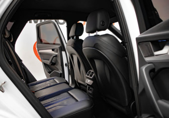 Подержанный автомобиль Audi Q5 2018 года (34 фото)