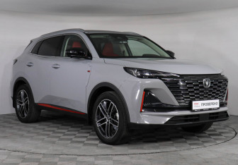Подержанный автомобиль Changan UNI-S 2024 года (3 фото)
