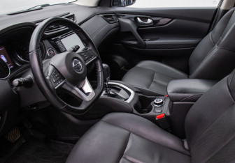 Подержанный автомобиль Nissan Qashqai 2021 года (10 фото)