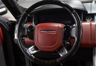 Подержанный автомобиль Land Rover Range Rover 2019 года (17 фото)
