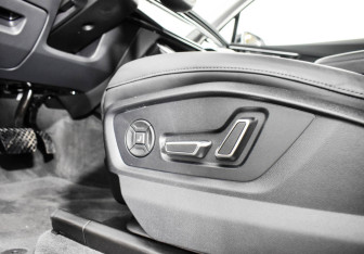 Подержанный автомобиль Audi Q7 2021 года (16 фото)