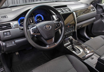 Подержанный автомобиль Toyota Camry Sedan 2016 года (15 фото)