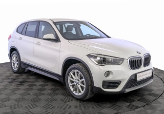 Подержанный автомобиль BMW X1 2018 года (3 фото)