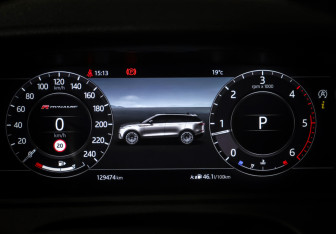 Подержанный автомобиль Land Rover Range Rover Velar 2019 года (15 фото)