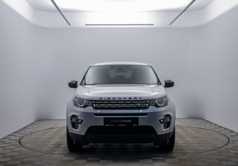 Подержанный автомобиль Land Rover Discovery Sport 2017 года (2 фото)
