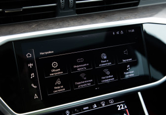 Подержанный автомобиль Audi A7 2020 года (24 фото)