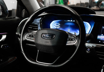 Подержанный автомобиль Geely Tugella 2021 года (20 фото)