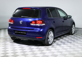 Подержанный автомобиль Volkswagen Golf Hatchback 2009 года (3 фото)