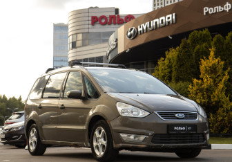 Подержанный автомобиль Ford Galaxy 2011 года (2 фото)