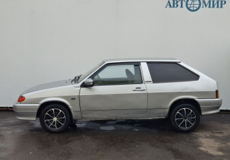 Подержанный автомобиль LADA (ВАЗ) 2113 2005 года (8 фото)