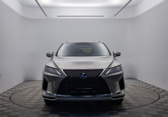 Подержанный автомобиль Lexus RX 2020 года (2 фото)