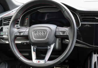 Подержанный автомобиль Audi SQ8 2022 года (16 фото)