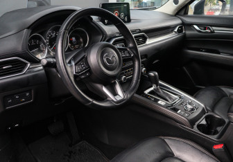 Подержанный автомобиль Mazda CX-5 2021 года (12 фото)