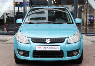 Подержанный автомобиль Suzuki SX4 Hatchback 2009 года (2 фото)