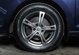 Подержанный автомобиль Skoda Rapid Liftback 2016 года (7 фото)