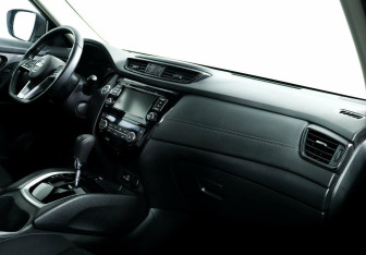 Подержанный автомобиль Nissan X-Trail 2022 года (9 фото)