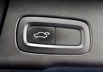 Подержанный автомобиль Volvo XC60 2019 года (26 фото)