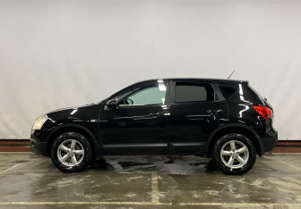 Подержанный автомобиль Nissan Qashqai 2007 года (8 фото)