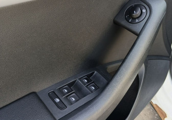 Подержанный автомобиль Skoda Octavia Wagon 2013 года (12 фото)