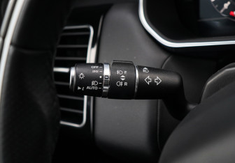 Подержанный автомобиль Land Rover Range Rover Sport 2020 года (31 фото)