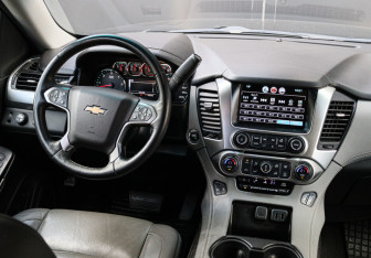 Подержанный автомобиль Chevrolet Tahoe 2016 года (11 фото)