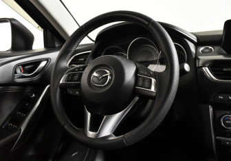 Подержанный автомобиль Mazda 6 Sedan 2016 года (26 фото)