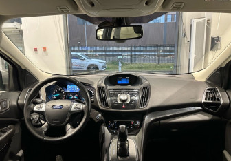 Подержанный автомобиль Ford Kuga 2013 года (15 фото)